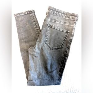 Anthropologie Pilcro Serif Skinny Jeans sz 29